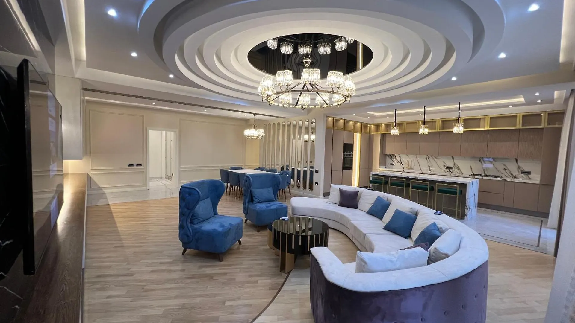 Apartment Luxary Home Millennium Baku